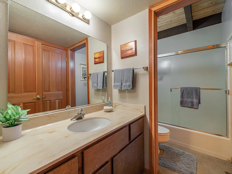 1001 Commonwealth Dr #252 — Photo 9