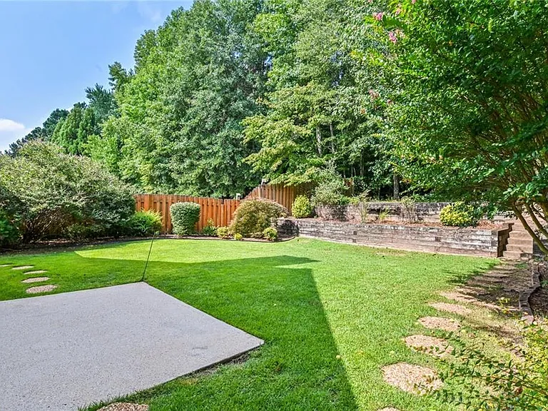3020 Serenade Ct — Photo 27