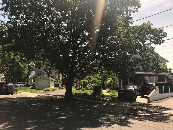 3rd image of 15 Willard Ave