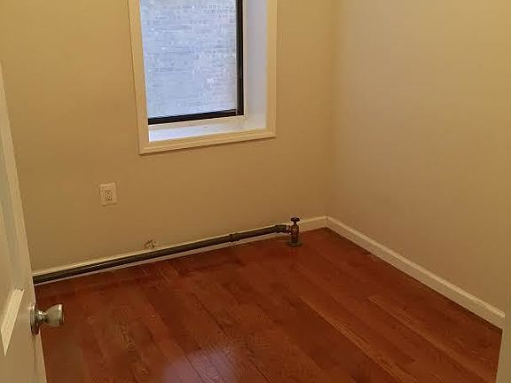 5th image of 5005 43rd Ave APT 1E