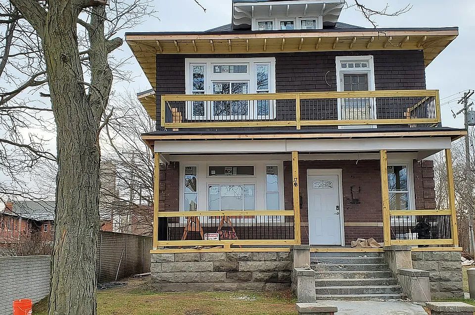 1st image of 17 Glendale St #1