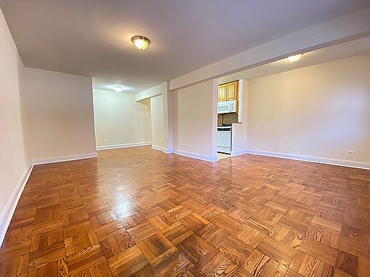 4th image of 144-20 41st Ave #18