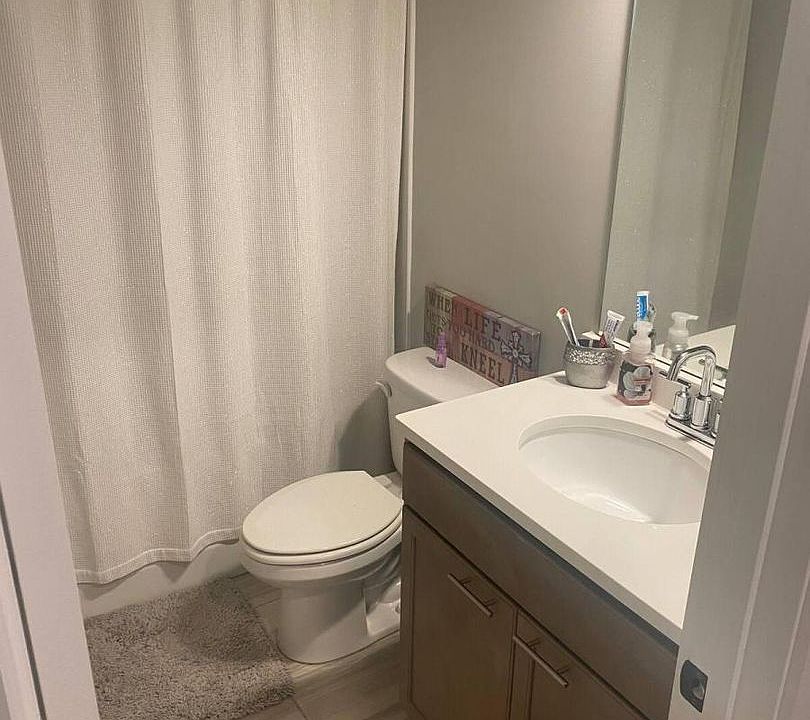1st image of 4791 Sampson Ct #4