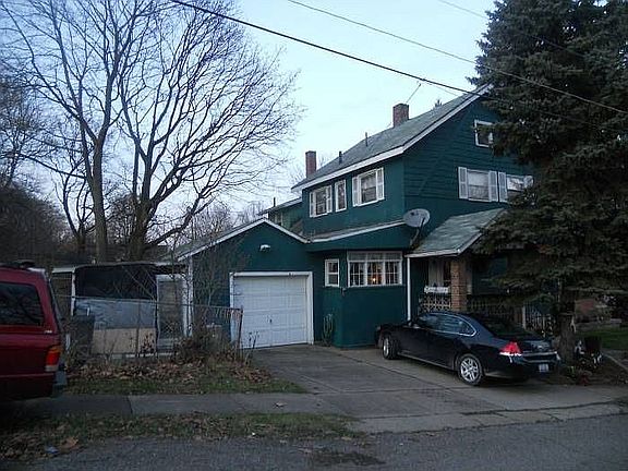 4th image of 1416 Logan Ave