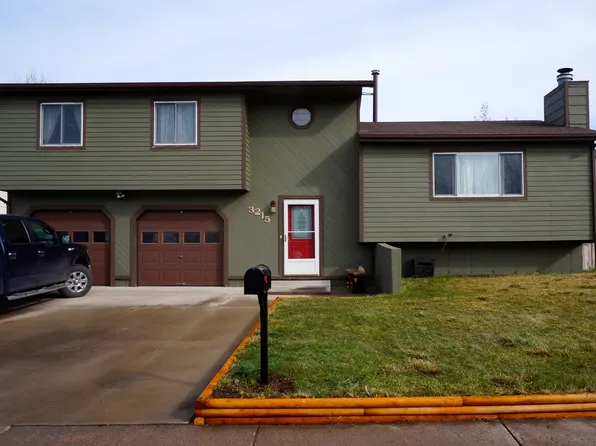 3215 Watsabaugh Dr, Gillette, WY 82718