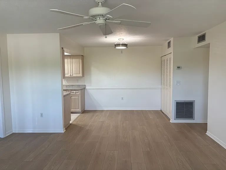 5800 Hollywood Blvd #326 — Photo 9