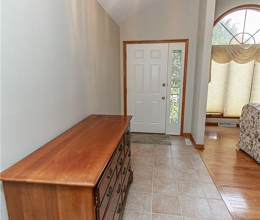 2nd image of 7055 Ravenswood Dr