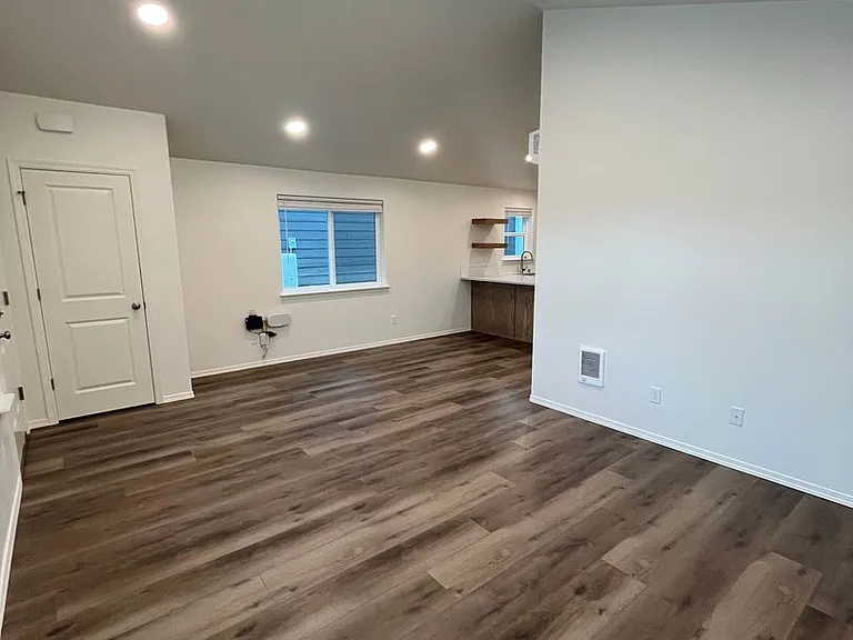 3662 S Penn Pl — Photo 3