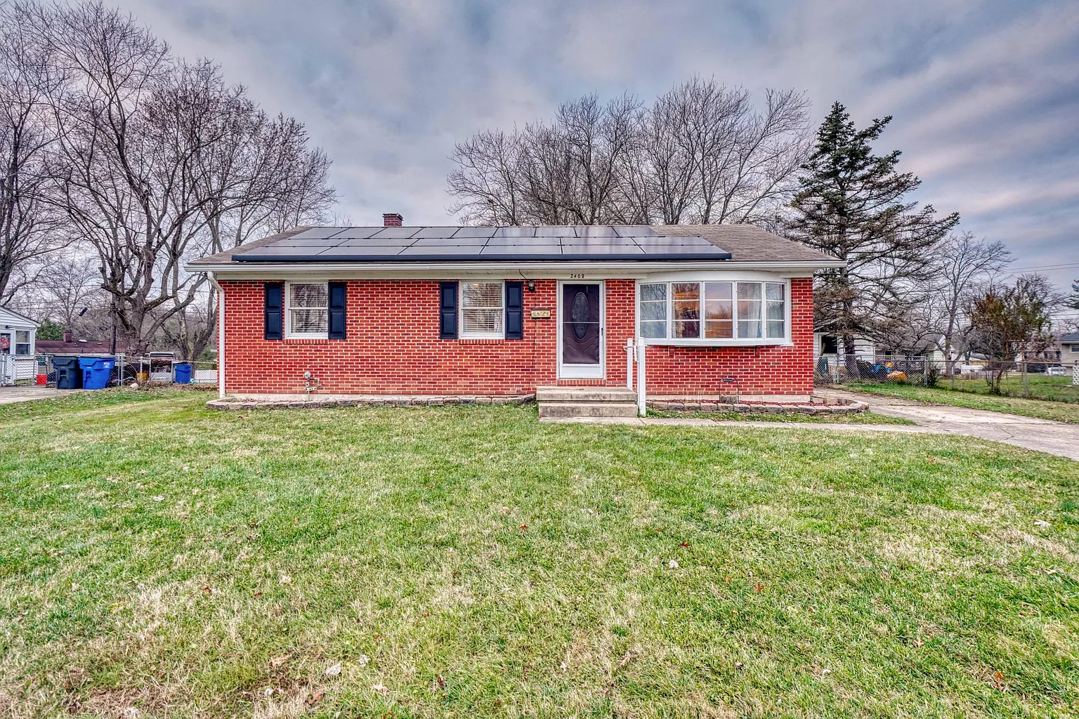 2408 Sycamore Ln photo 1
