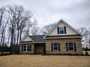 5012 Kings Pinnacle Dr, Kings Mountain, NC 28086