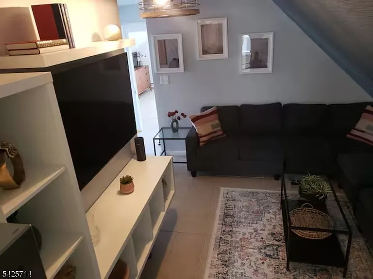 187 Milford Ave #3 — Photo 6