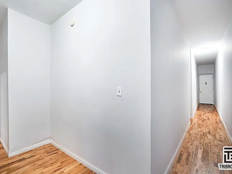 141-24 84th Dr #4A — Photo 3