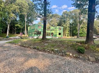 53 Deerfield Dr, Stamford, CT 06903