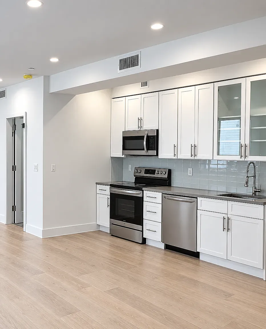 732 Prospect Place — Photo 3