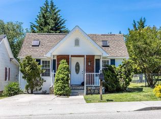 513 Lee St, Blacksburg, VA 24060