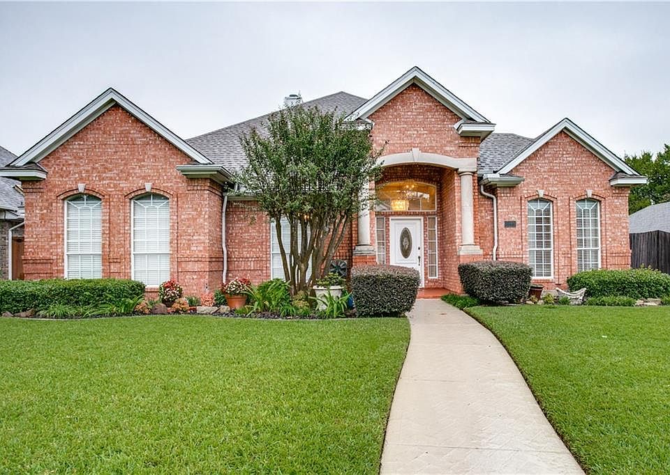 1st image of 3209 Thornbird Ln