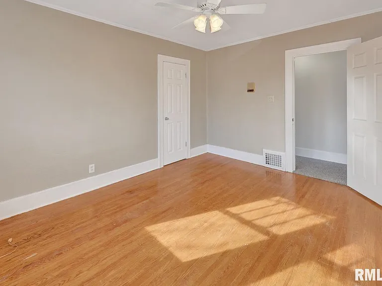 2601 W Kenwood Ave — Photo 16