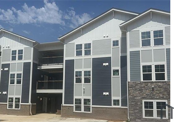 2nd image of 3600 New Bern Ave