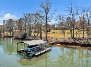 2222 Surfside Dr, Anderson, SC 29625