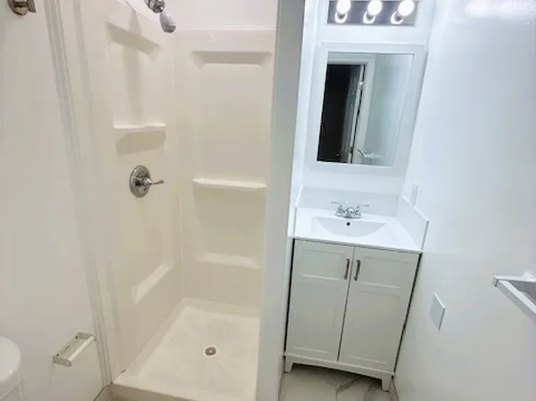 124 Hopkins Avenue image 9 of 27