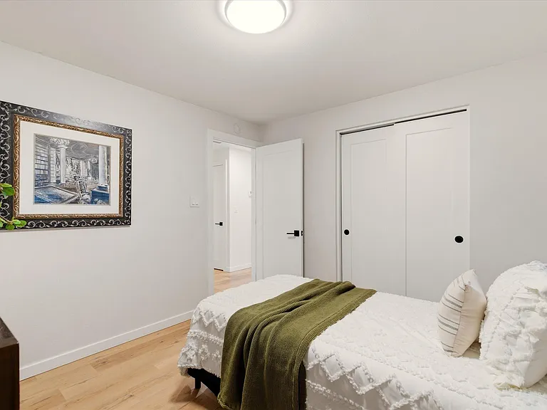 4109 E Crocus Dr — Photo 22