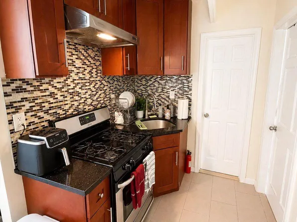 8269 166th St #2, Jamaica, NY 11432