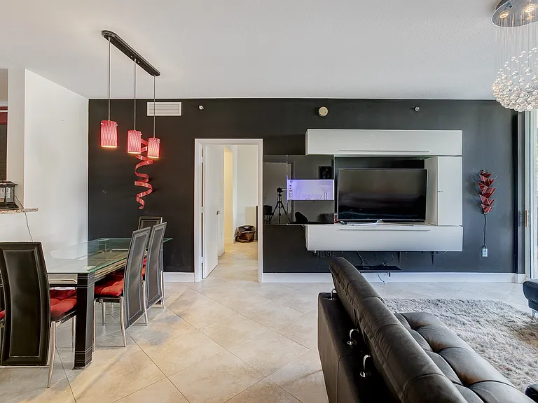 550 Okeechobee Blvd #308 — Photo 25