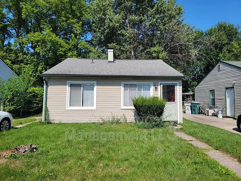 1449 E Harry Ave — Photo 1