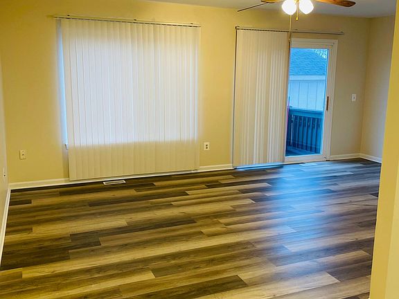 2nd image of 5653 Harrison St #2