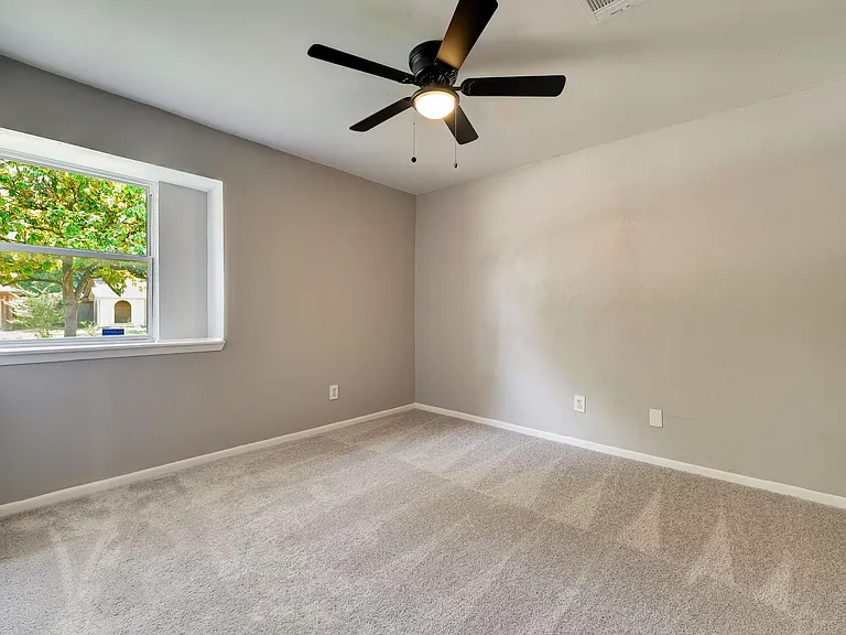 9006 Stone Brook Ln — Photo 8