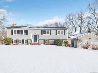 77 Far Horizons Dr, Shelton, CT 06484