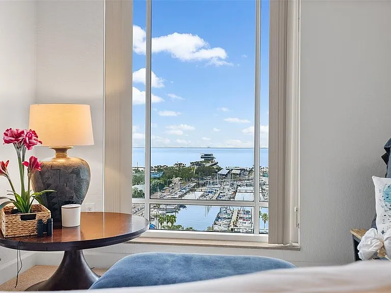 100 Beach Dr NE #1501 — Photo 39
