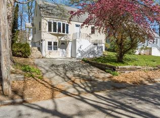 60 Pinedale Ave, Billerica, MA 01821