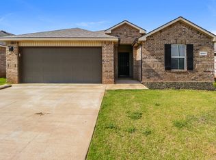 10501 SW 38th St, Mustang, OK 73064