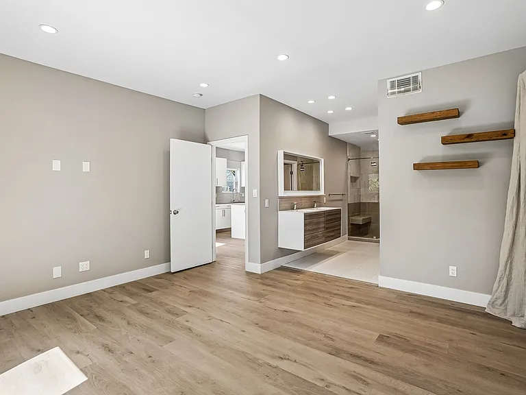 7007 Arlington Ave — Photo 17