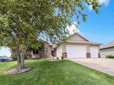 2910 High Bluff Dr, Coralville, IA, 52241