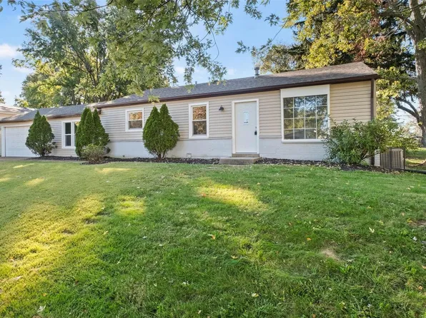 1710 Arundel Dr, Florissant, MO 63033