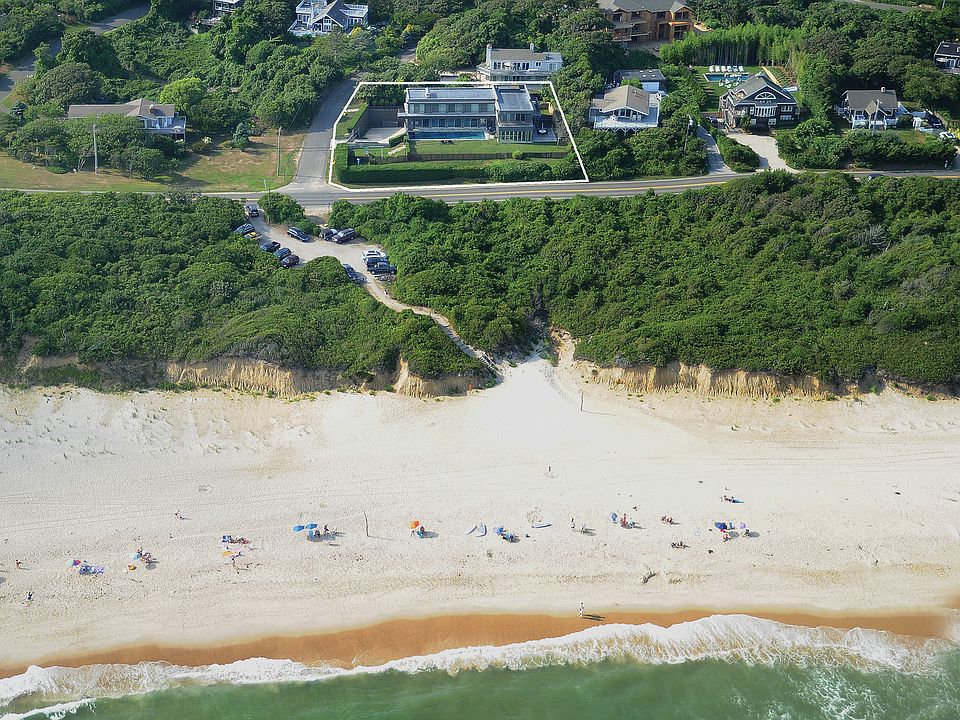 1st image of 449 Old Montauk Hwy