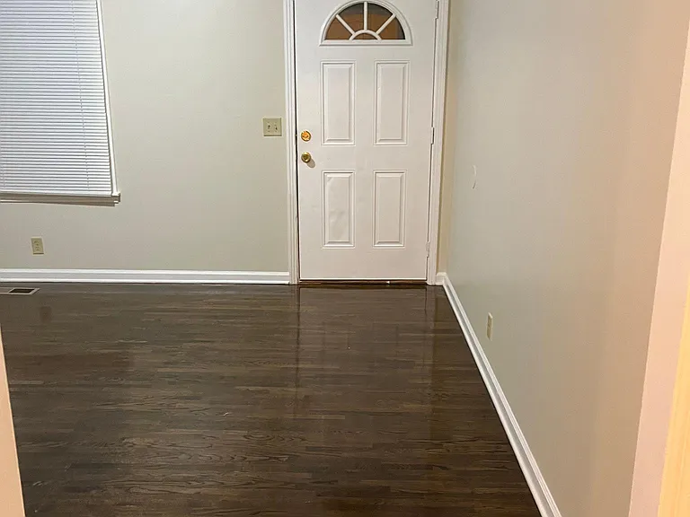 636 Baldwin Ct — Photo 4