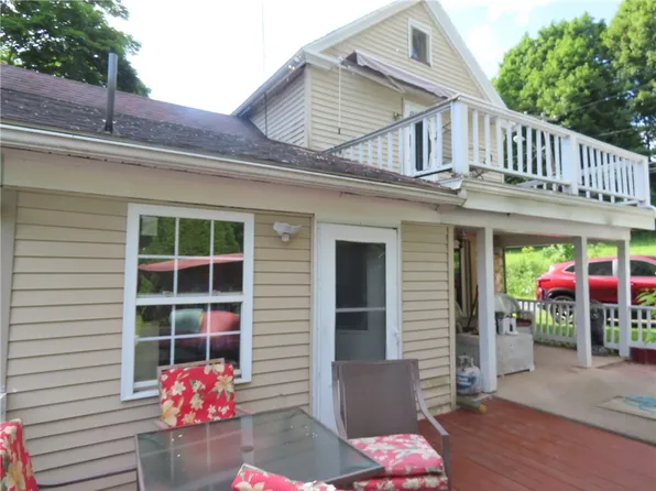 9284 Old Rte #31, Lyons, NY 14489