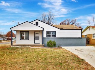 869 Prairie Park Rd, Wichita, KS 67218