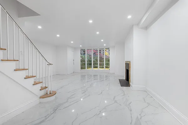 Rented by BARNES New York | media 4