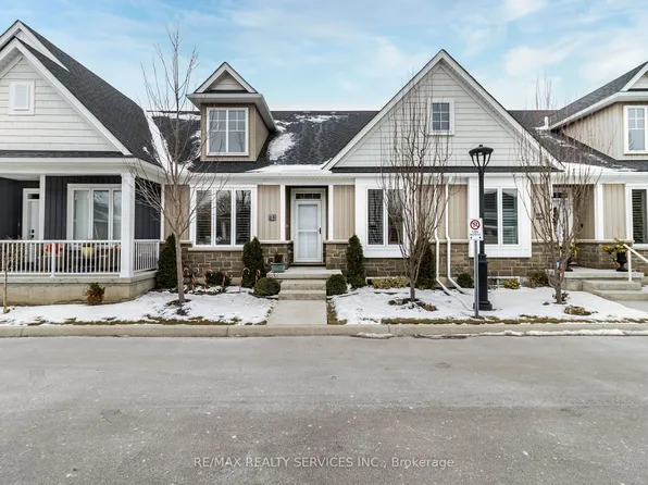 18 Princeton Cmn, Saint Catharines, ON L2N 0B7
