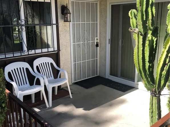 2077 Locust Ct, San Bernardino, CA 92404