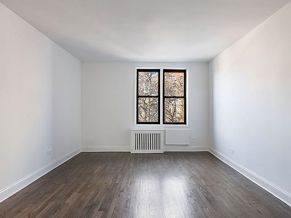 2nd image of 599 E 7th St APT 2B