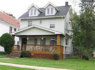 1742 Cliffview Rd, Cleveland, OH 44112
