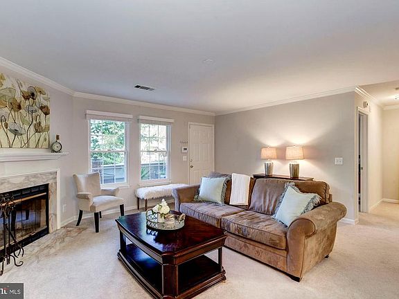 4th image of 5801 Inman Park Cir APT 110