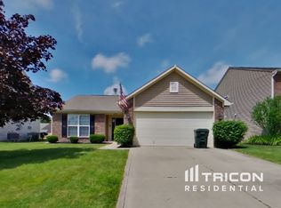 6916 N Karnes Dr, McCordsville, IN 46055