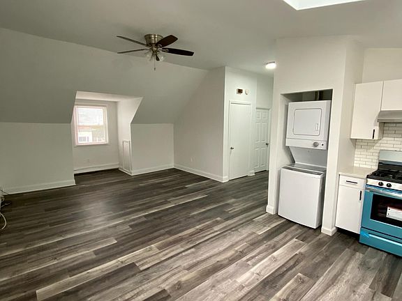 3rd image of 396 S 2nd St Floor 2