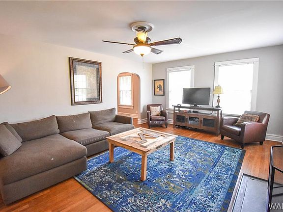3rd image of 719 31st Ave E